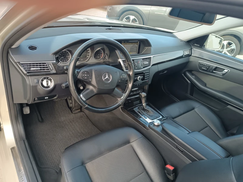 Mercedes-Benz E 200 DISTRONIC/KAMERA/LED/PODGREV, снимка 13 - Автомобили и джипове - 52589755