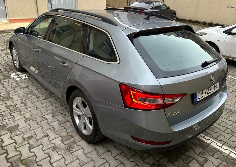 Skoda Superb 2.0 TDI DSG 4x4, снимка 5 - Автомобили и джипове - 52651724
