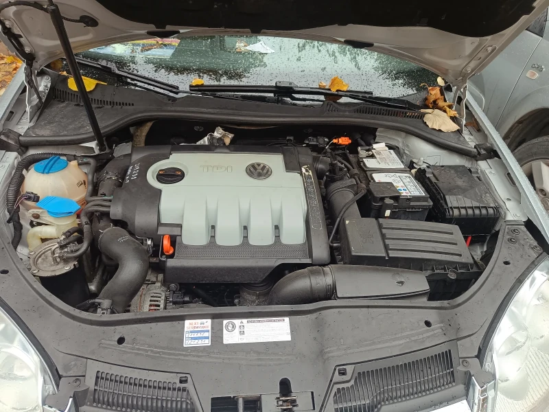 VW Golf 1.9, снимка 10 - Автомобили и джипове - 52915727