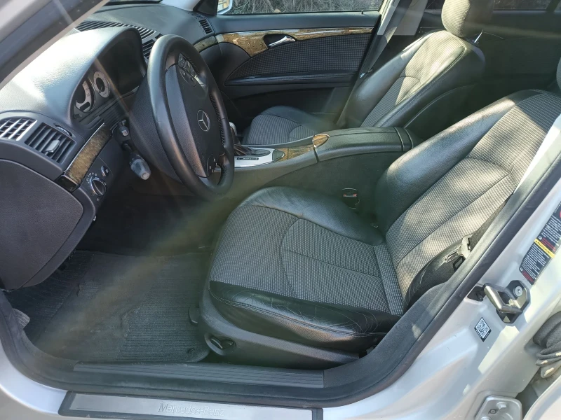Mercedes-Benz E 200 2200, снимка 9 - Автомобили и джипове - 53140412