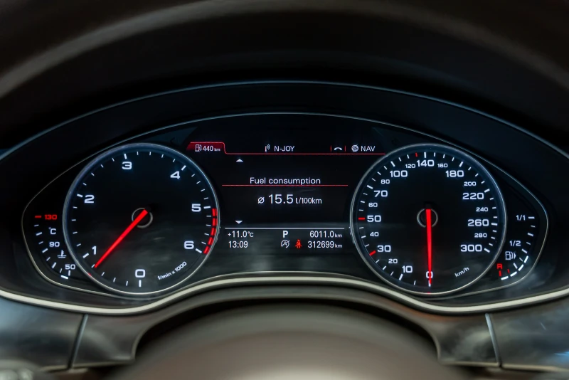 Audi A7 3.0 TDI Quattro, снимка 12 - Автомобили и джипове - 53492600