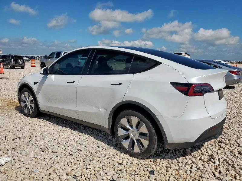 Tesla Model Y CARFAX* БЕЗ ПЪРВОНАЧАЛНА - изображение 2