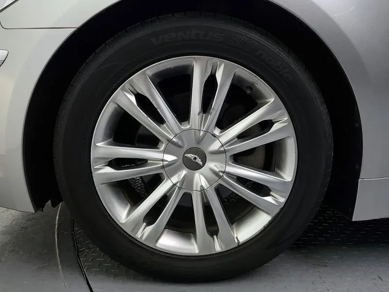 Hyundai Genesis 3.3, снимка 5 - Автомобили и джипове - 54618064