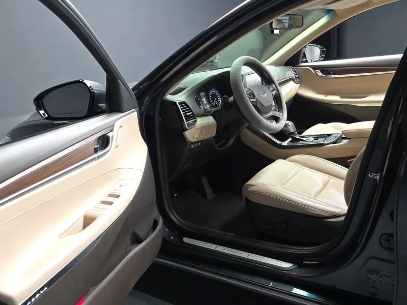 Hyundai Grandeur 3.5 Azera, снимка 10 - Автомобили и джипове - 55643586