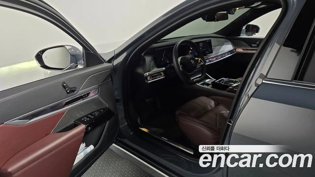 BMW 740, снимка 10 - Автомобили и джипове - 56077720