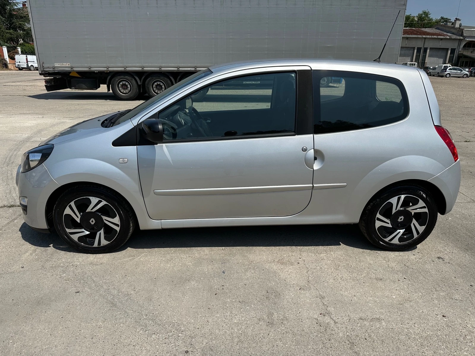 Renault Twingo 1.2 АГУ AUTOMATIC - изображение 4