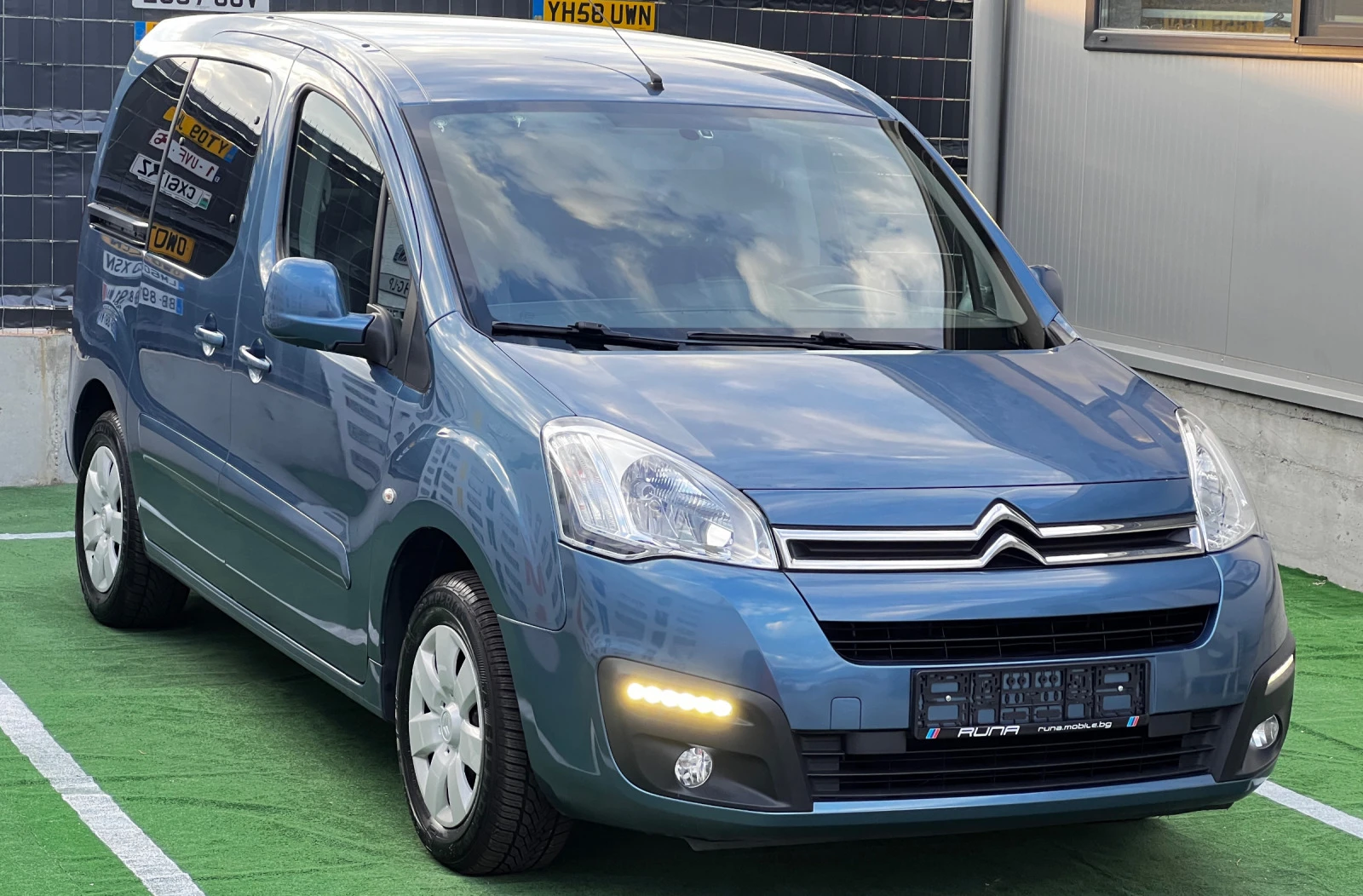 Citroen Berlingo ГАРАНЦИЯ 1.6eHDi Feel Multispace - изображение 3