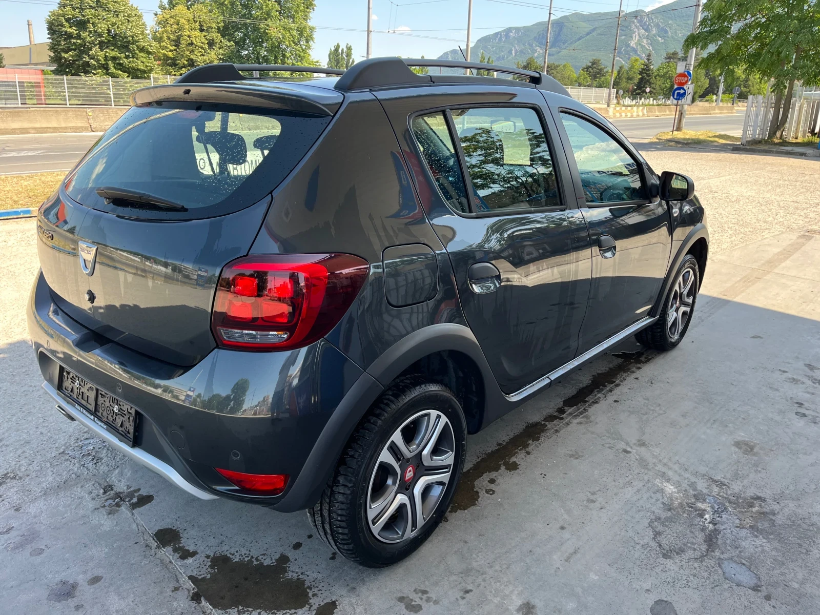 Dacia Sandero STEPWAY 22000KM - изображение 6