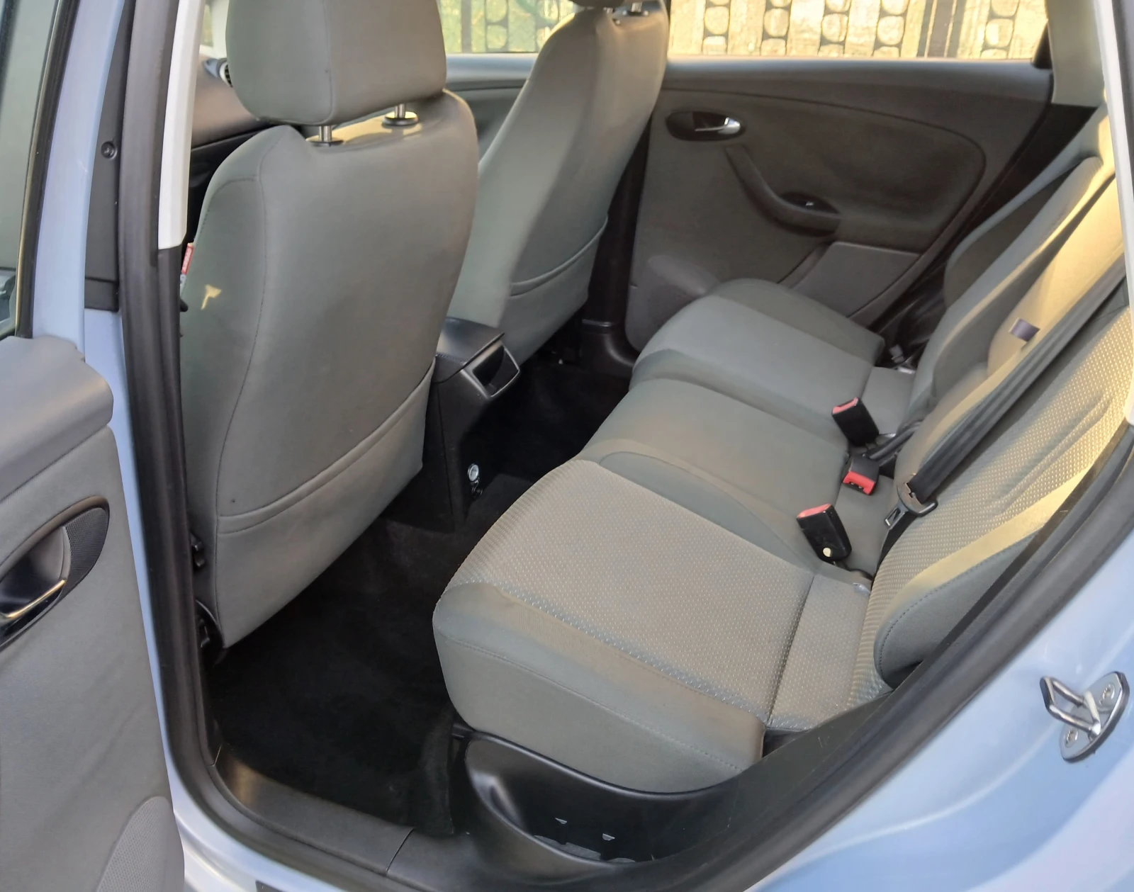 Seat Altea 1.6/102/lpg - изображение 7