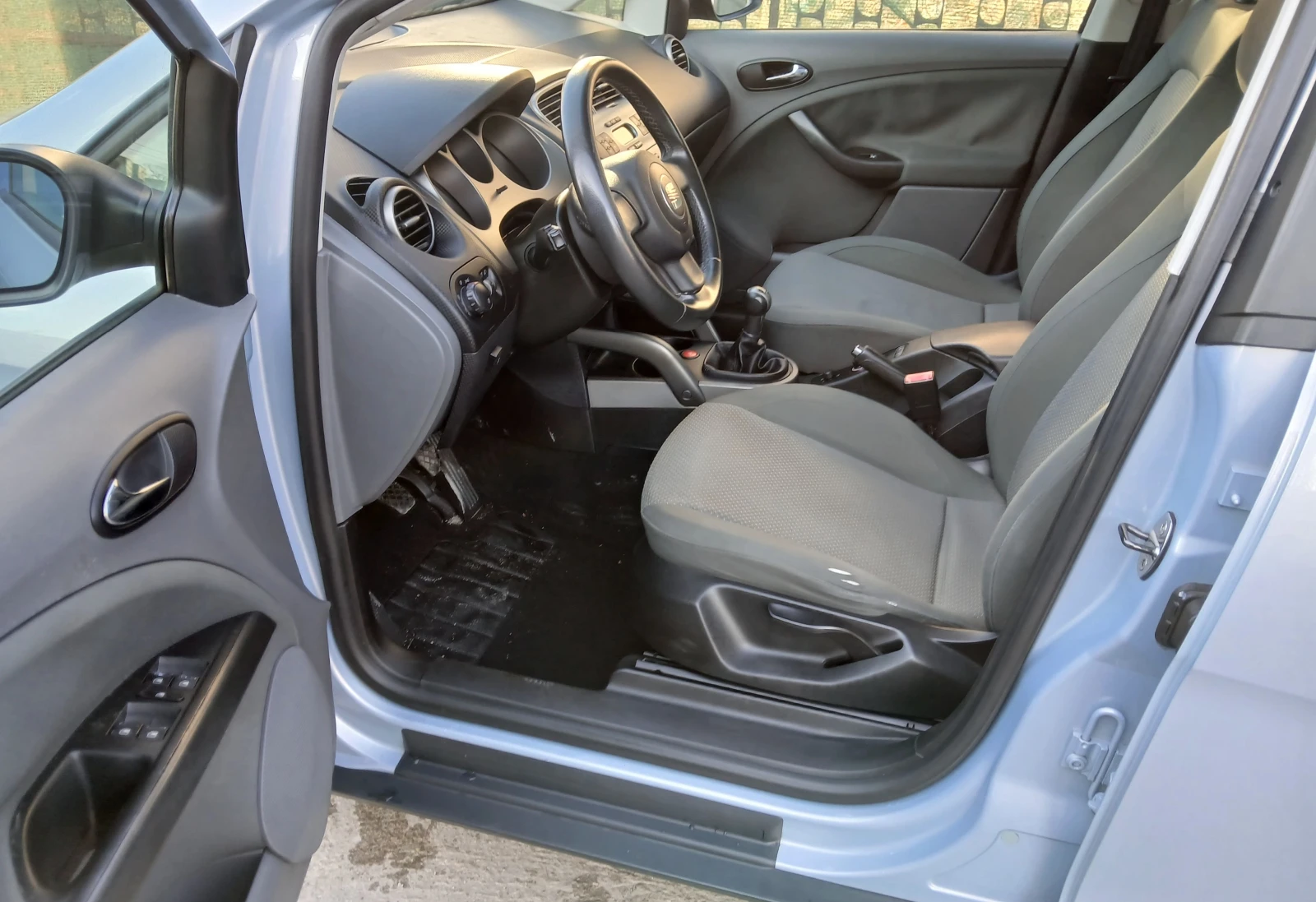 Seat Altea 1.6/102/lpg - изображение 8