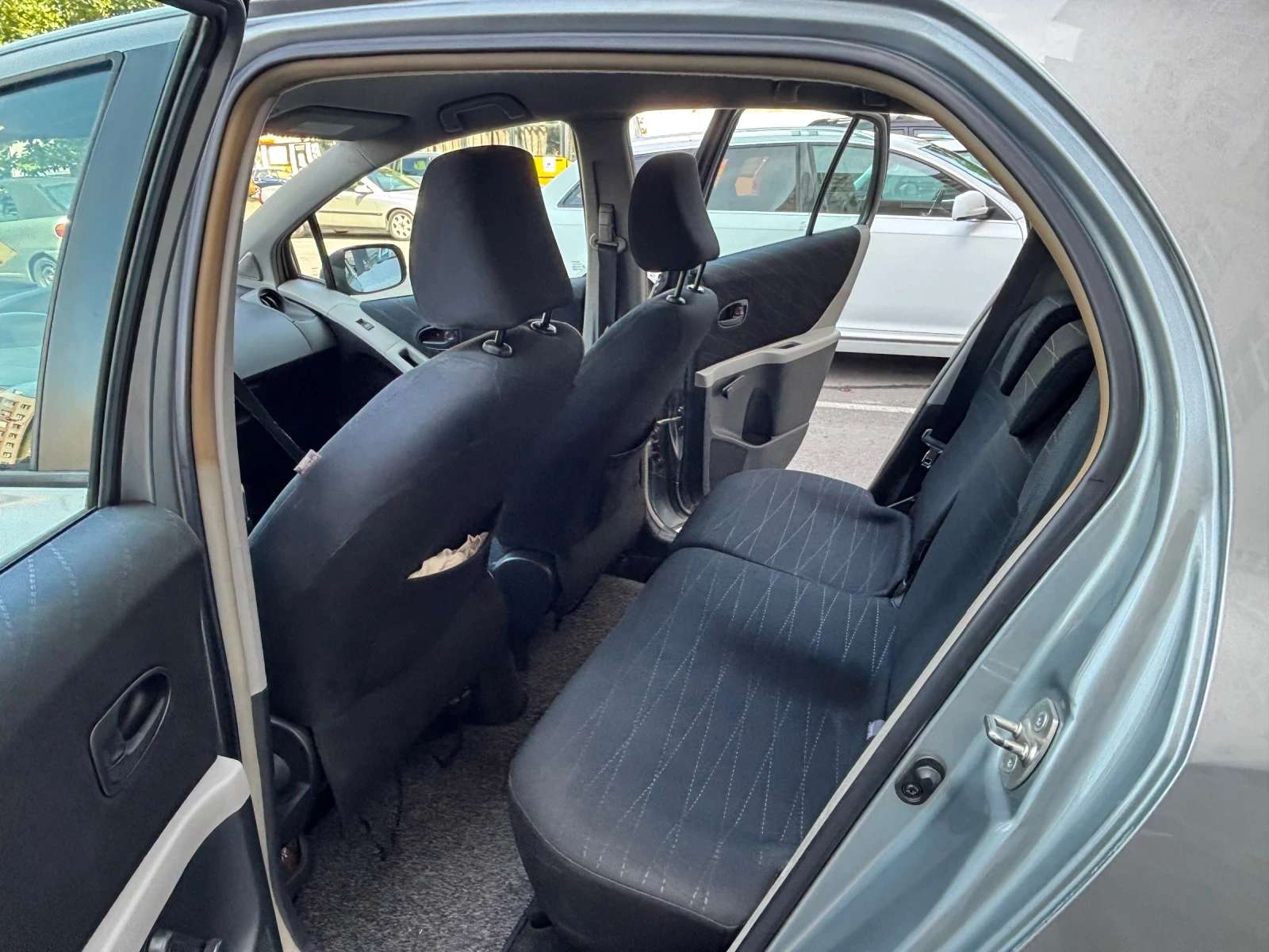 Toyota Yaris  - изображение 6