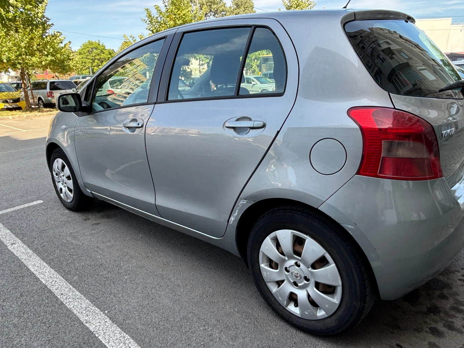 Toyota Yaris  - изображение 5