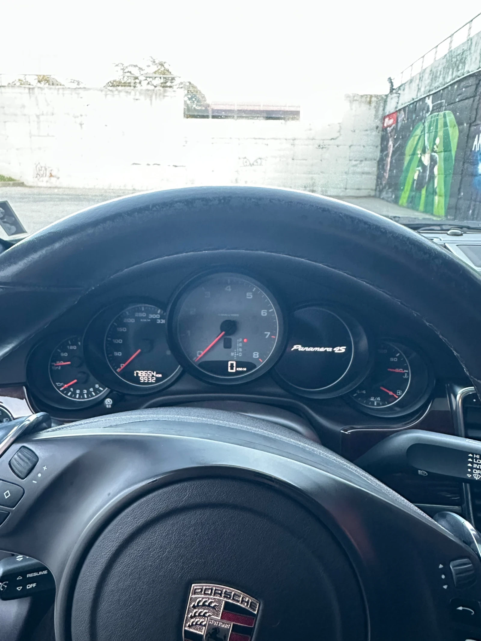 Porsche Panamera 4S - изображение 9