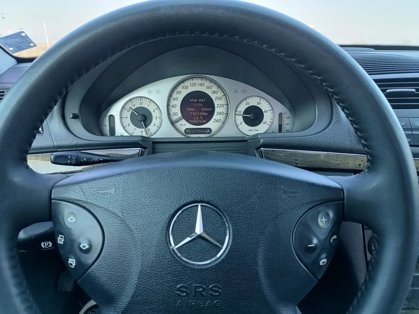 Mercedes-Benz E 200 2200 - изображение 5