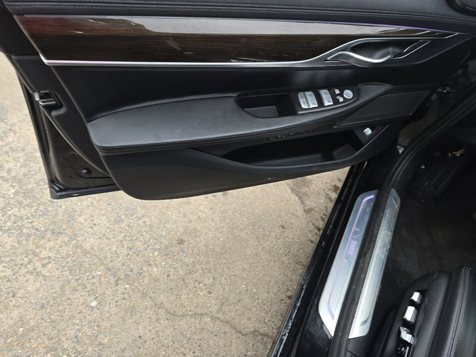 BMW 740 i - изображение 9