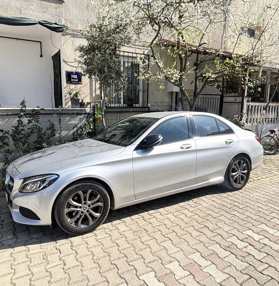 Mercedes-Benz C 180, снимка 2 - Автомобили и джипове - 53838162