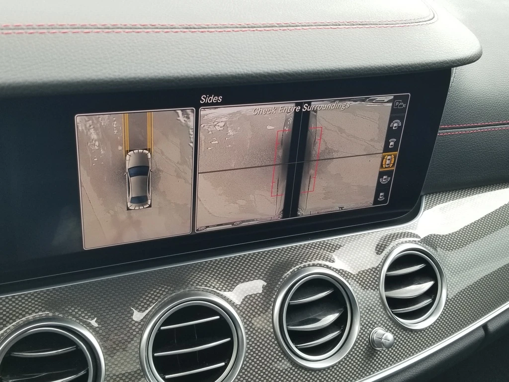 Mercedes-Benz E 53 AMG 4MATIC* DIGITAL* 360* BLIND-SPOT* PANO* HUD* LANE , снимка 10 - Автомобили и джипове - 53919110