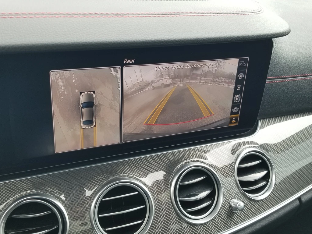 Mercedes-Benz E 53 AMG 4MATIC* DIGITAL* 360* BLIND-SPOT* PANO* HUD* LANE , снимка 12 - Автомобили и джипове - 53919110