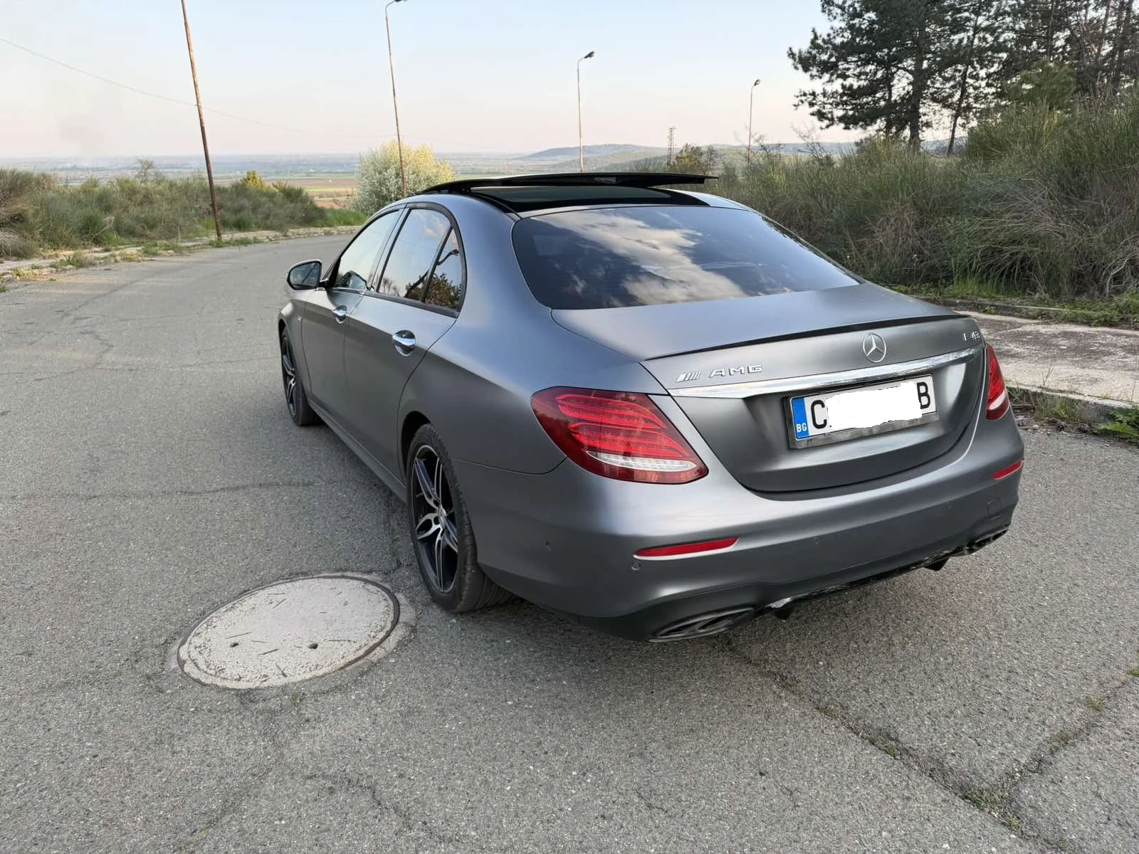 Mercedes-Benz E 43 AMG Selenite Gray Magno, снимка 7 - Автомобили и джипове - 54252163