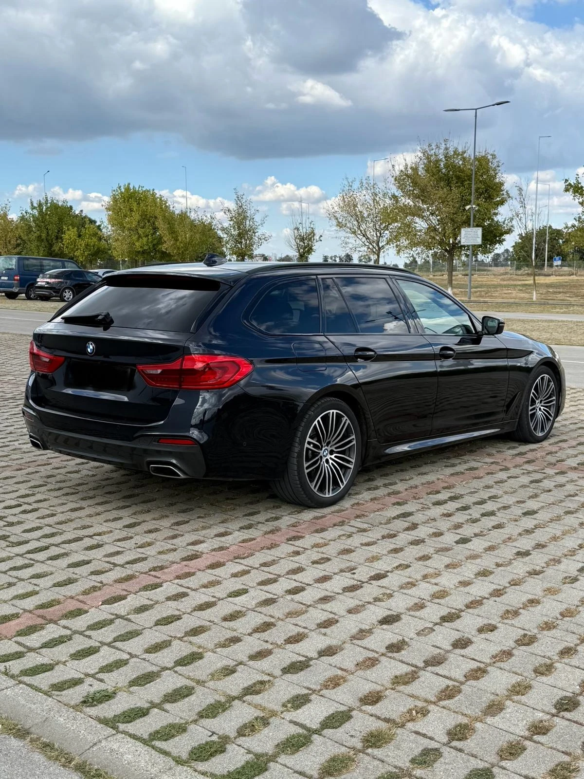 BMW 530, снимка 4 - Автомобили и джипове - 54427279