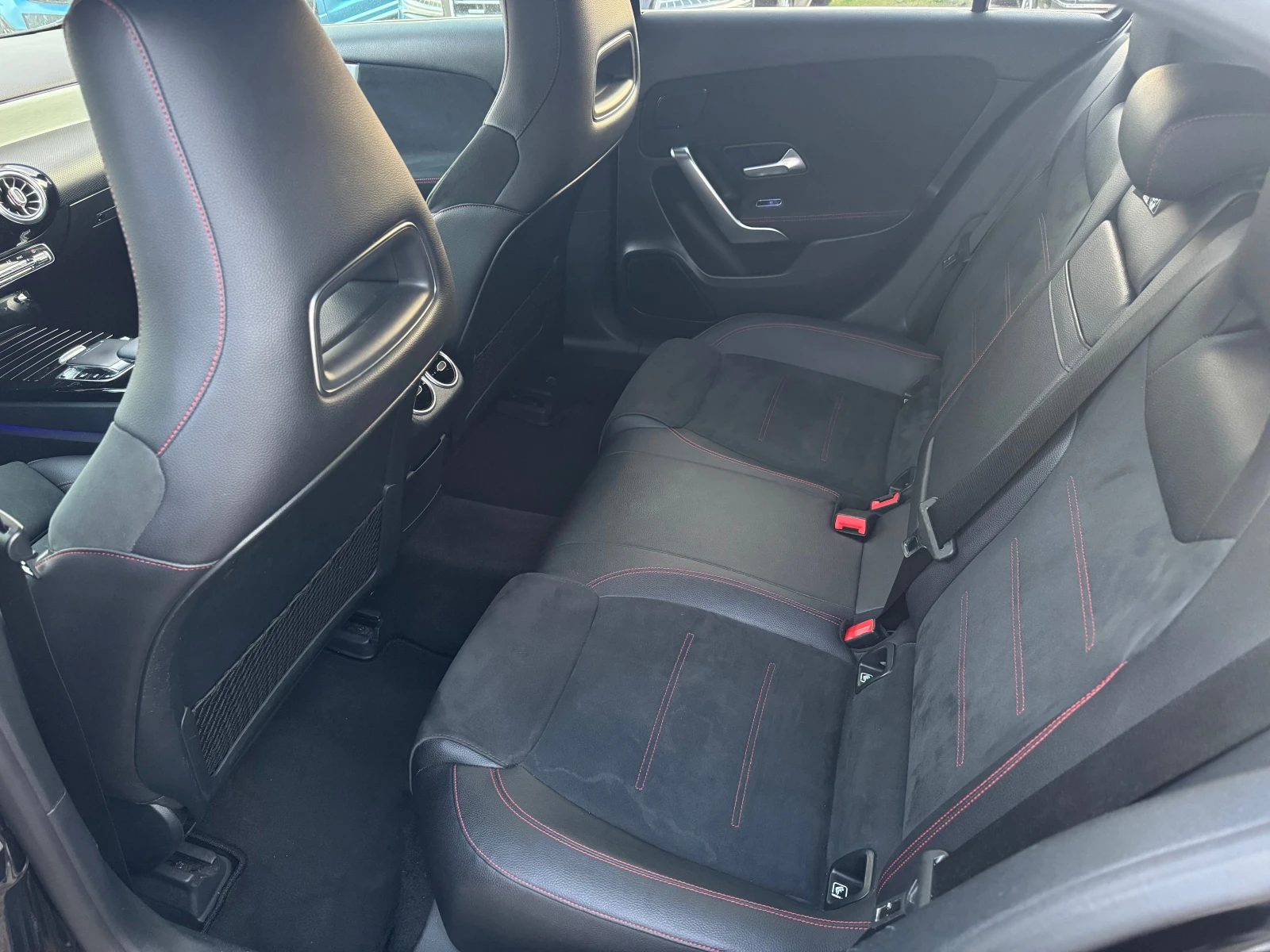 Mercedes-Benz A 180 d AMG, снимка 12 - Автомобили и джипове - 54450710