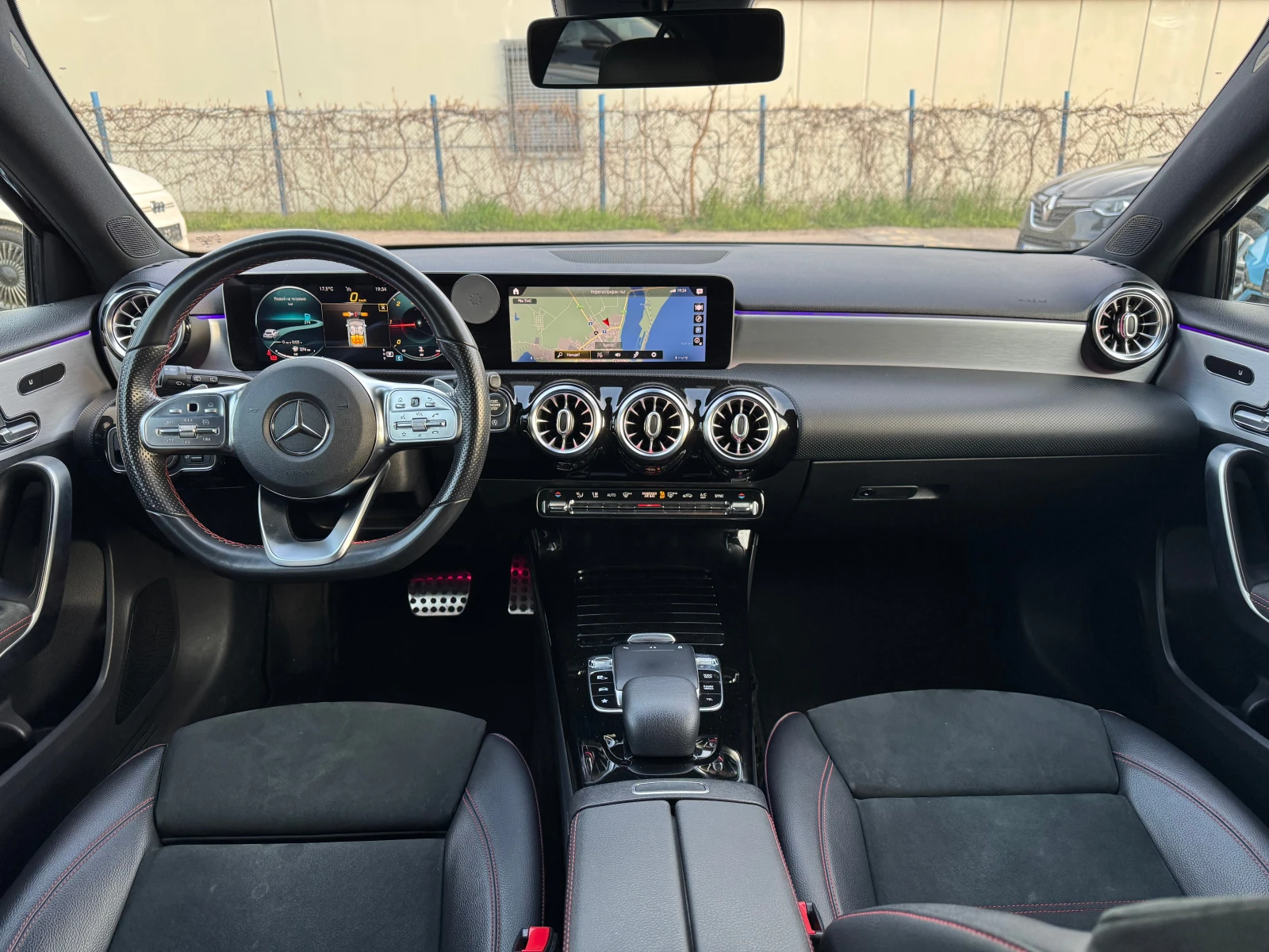 Mercedes-Benz A 180 d AMG, снимка 9 - Автомобили и джипове - 54450710