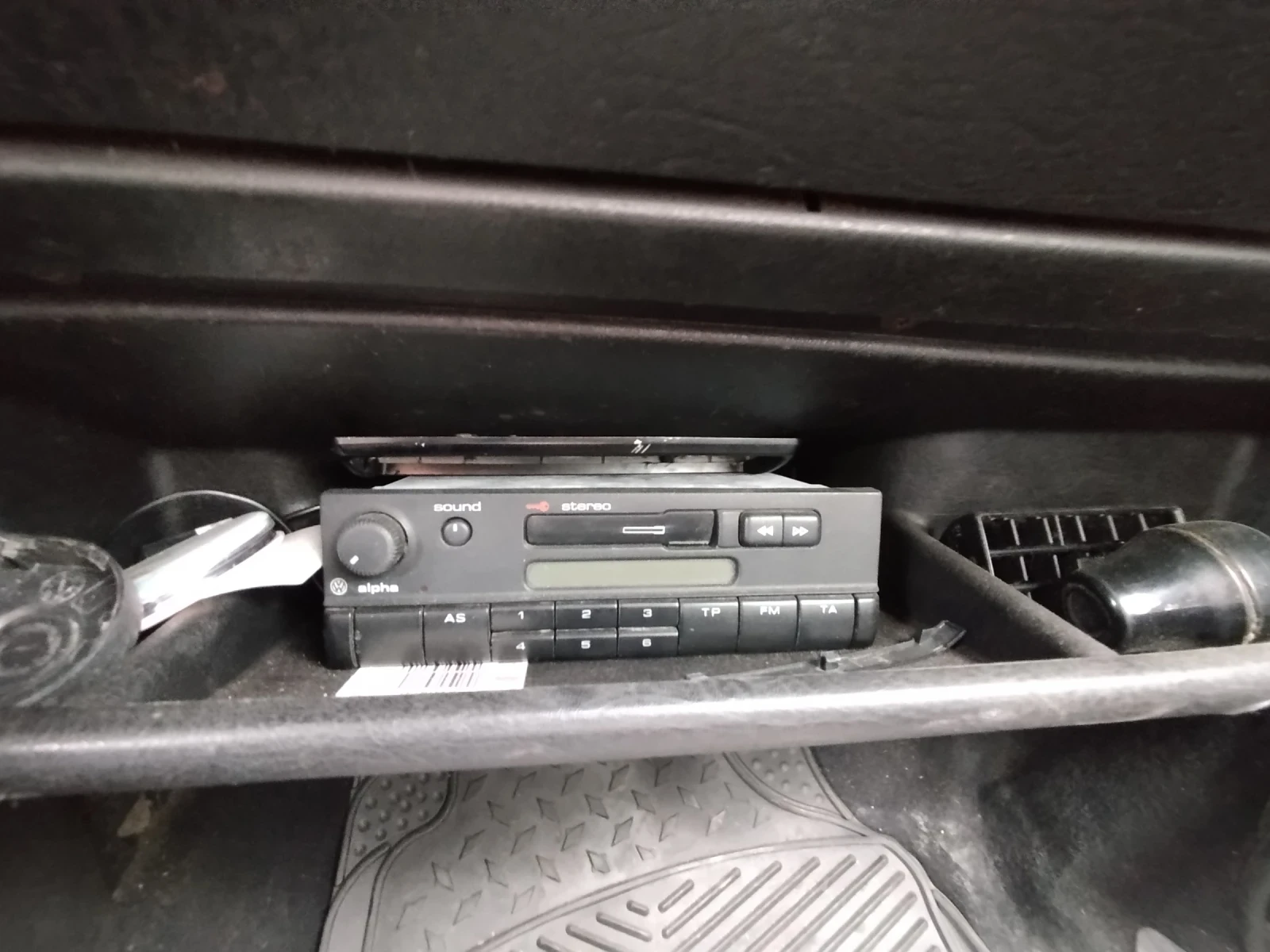 VW Golf, снимка 13 - Автомобили и джипове - 55434576