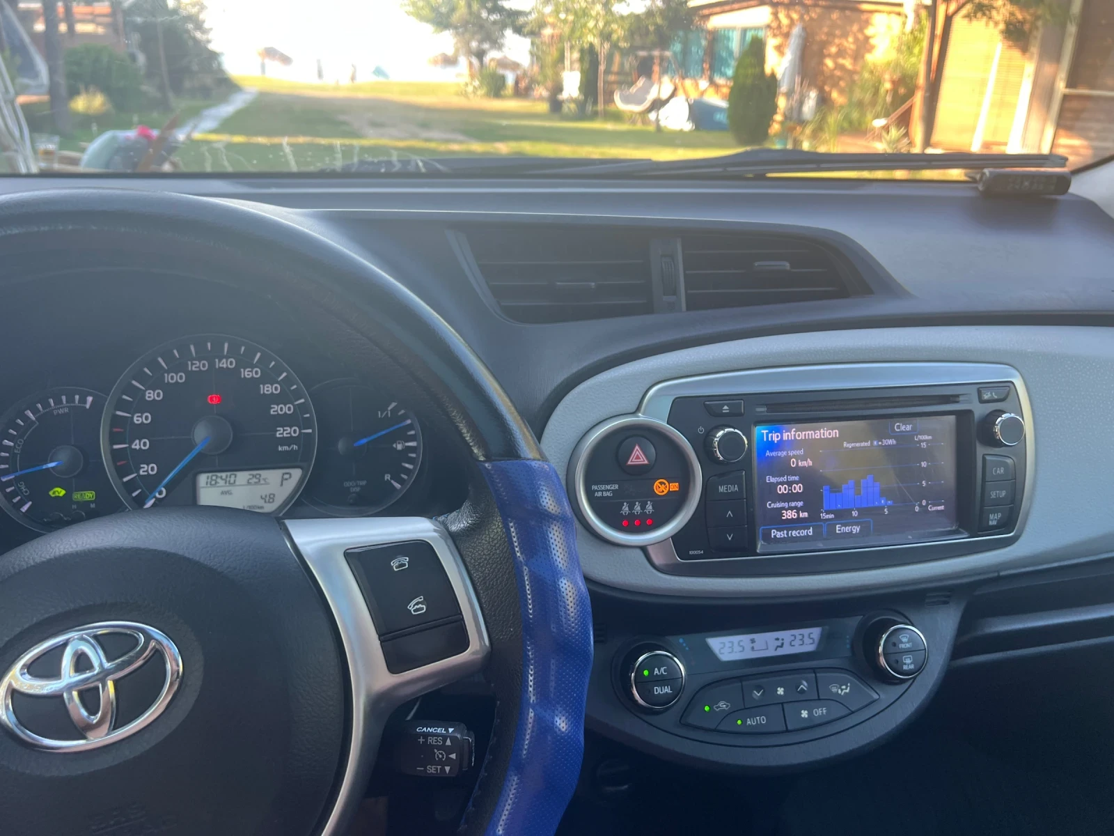 Toyota Yaris, снимка 5 - Автомобили и джипове - 55581429