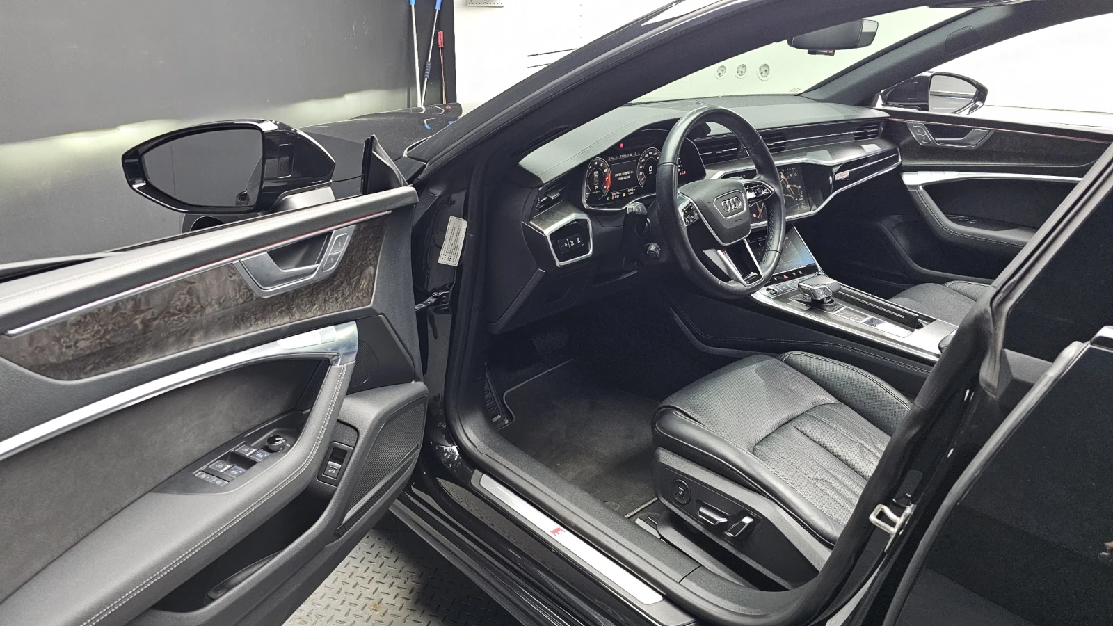 Audi A7 2021* MATRIX* DIS* МАСАЖ* ОБДУХ* HUD* КРАЙНА ЦЕНА, снимка 9 - Автомобили и джипове - 55596440