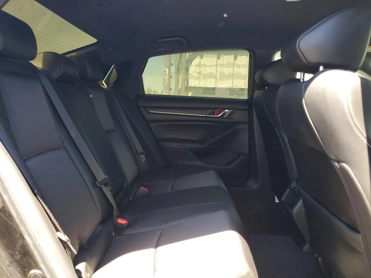 Honda Accord 1.5l Sport, снимка 10 - Автомобили и джипове - 55945074