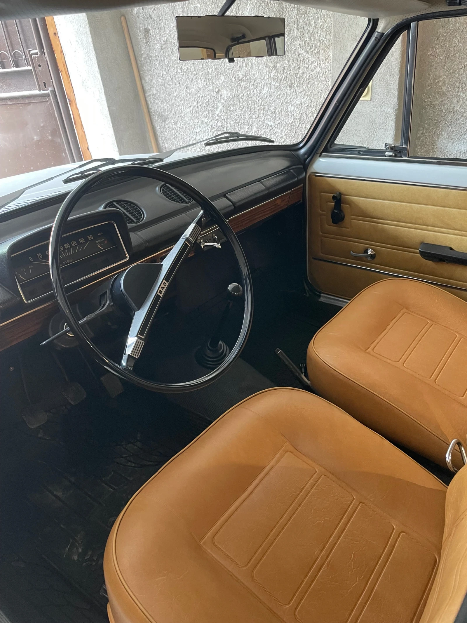 Lada 21011 Лек, снимка 2 - Автомобили и джипове - 56054830