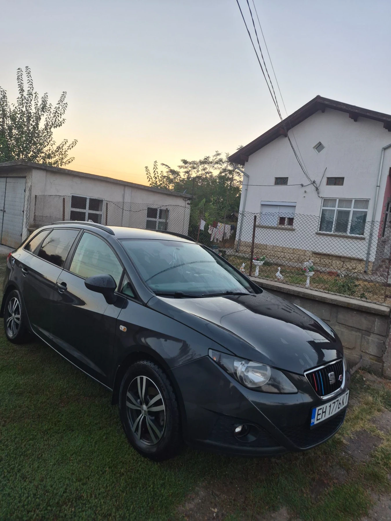 Seat Ibiza 1.6 TDI, снимка 2 - Автомобили и джипове - 56159185