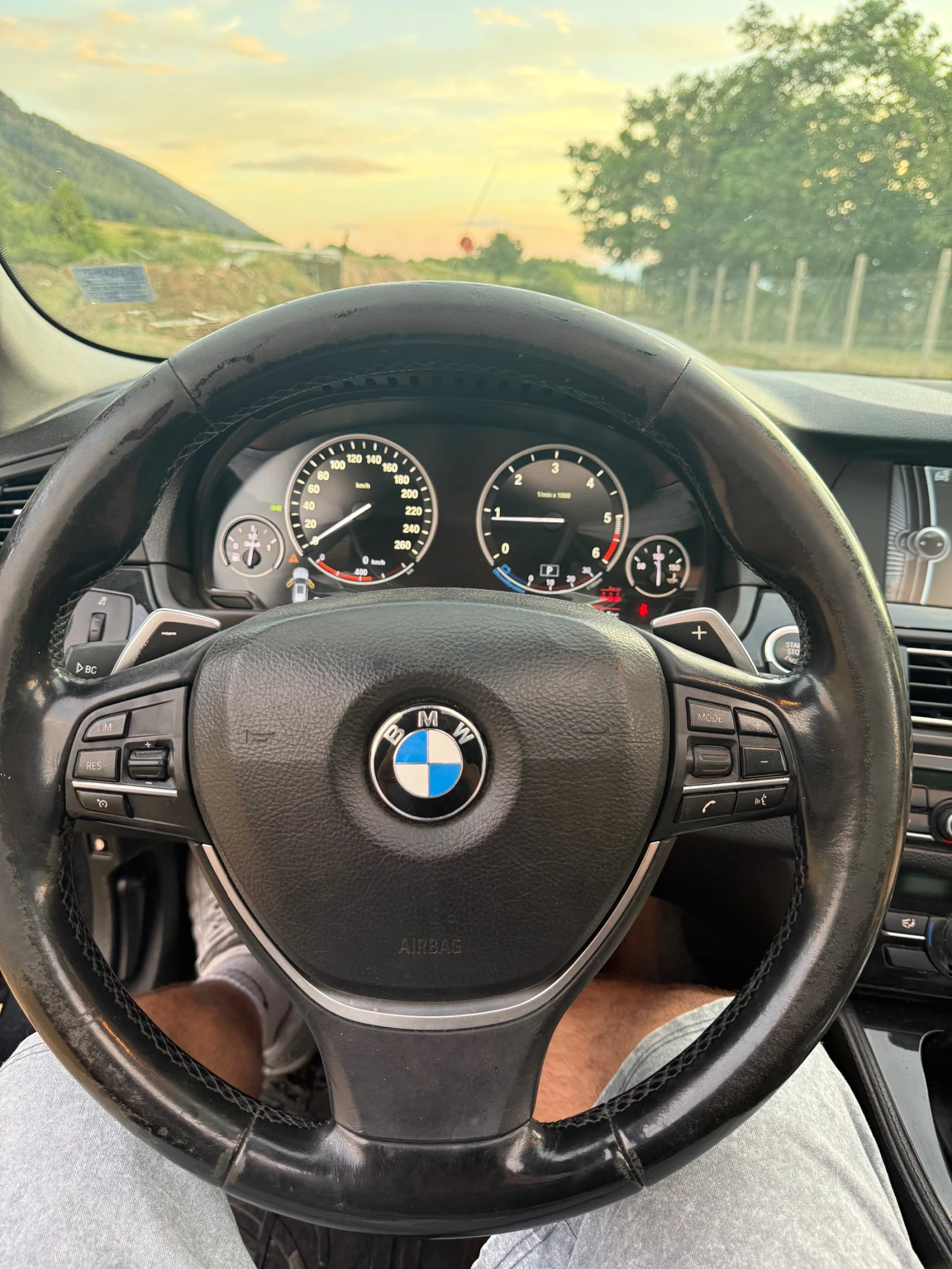 BMW 525 2.0d | 8ZF twin turbo, снимка 6 - Автомобили и джипове - 56179845