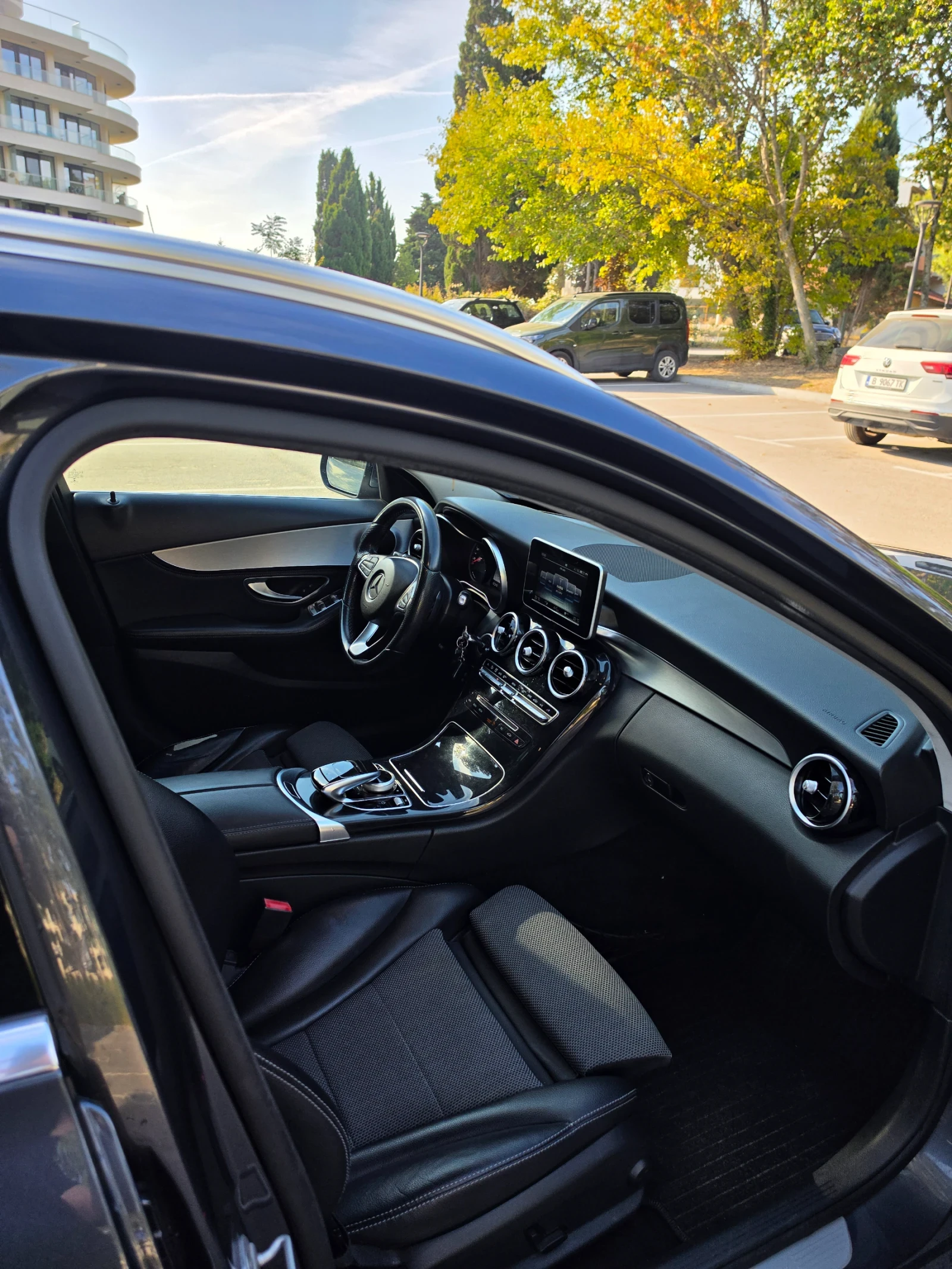 Mercedes-Benz C 200, снимка 12 - Автомобили и джипове - 56332072