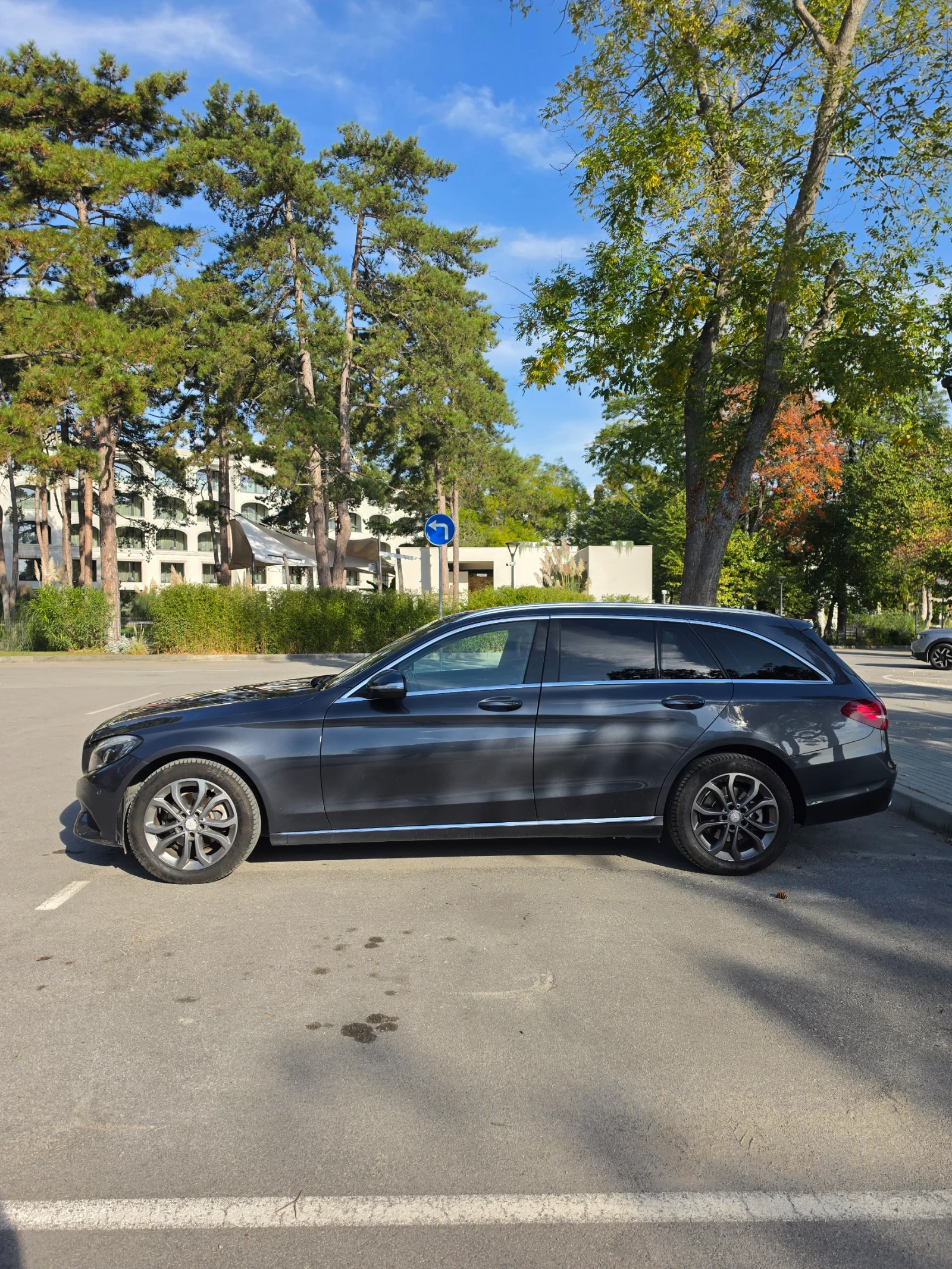 Mercedes-Benz C 200, снимка 4 - Автомобили и джипове - 56332072