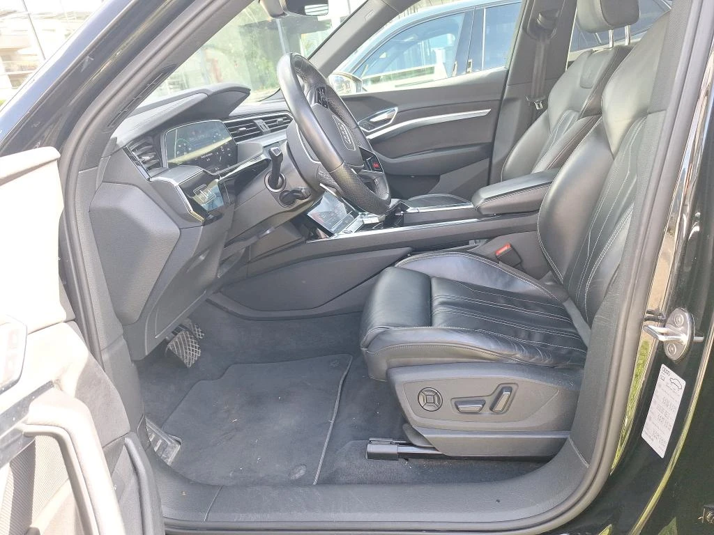 Audi E-Tron 55 quattro Leather LED Navi, снимка 5 - Автомобили и джипове - 56722214