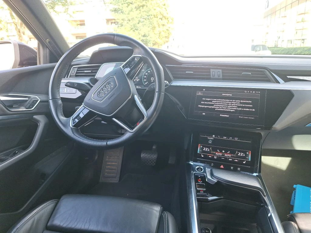Audi E-Tron 55 quattro Leather LED Navi, снимка 7 - Автомобили и джипове - 56722214