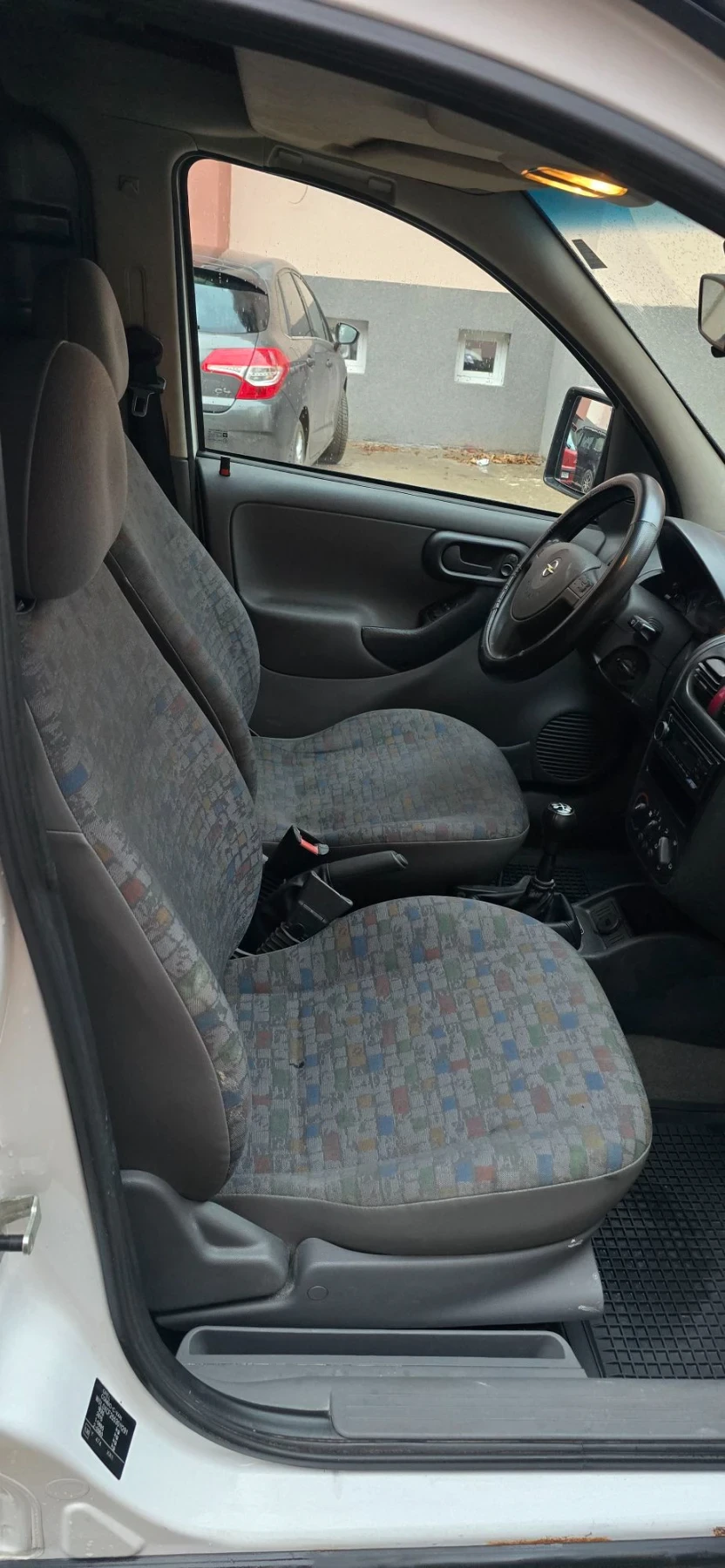 Opel Combo 1.3d, Климатик, снимка 14 - Автомобили и джипове - 56728674