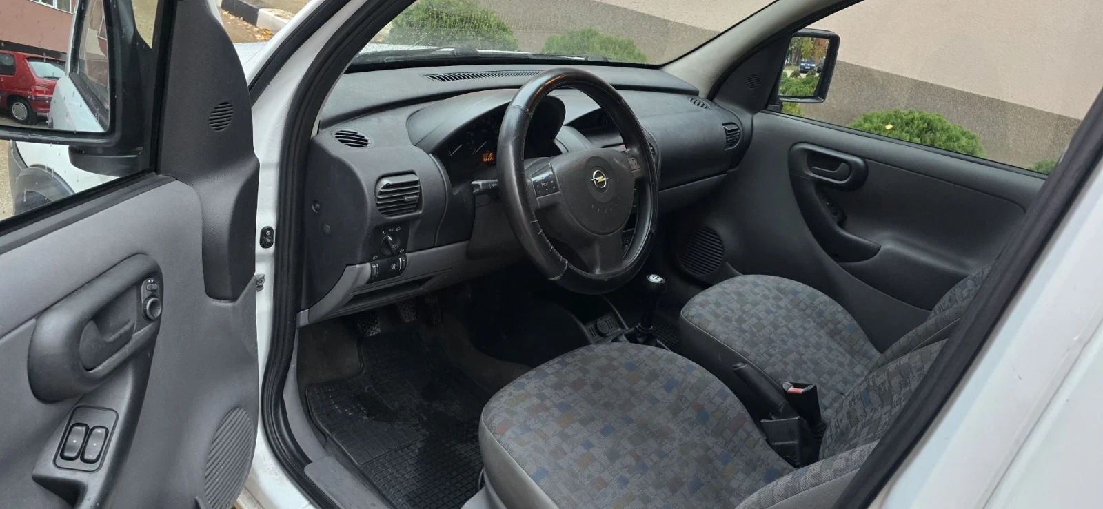 Opel Combo 1.3d, Климатик, снимка 9 - Автомобили и джипове - 56728674
