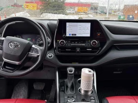 Toyota Highlander * AWD * CARFAX * ПОДГРЕВИ * КАМЕРА * CARPLAY, снимка 9