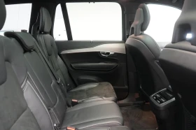 Volvo Xc90 B5/235HP/R-DESIGN/4X4/ACC/360/PANO/MAMO/212z, снимка 13