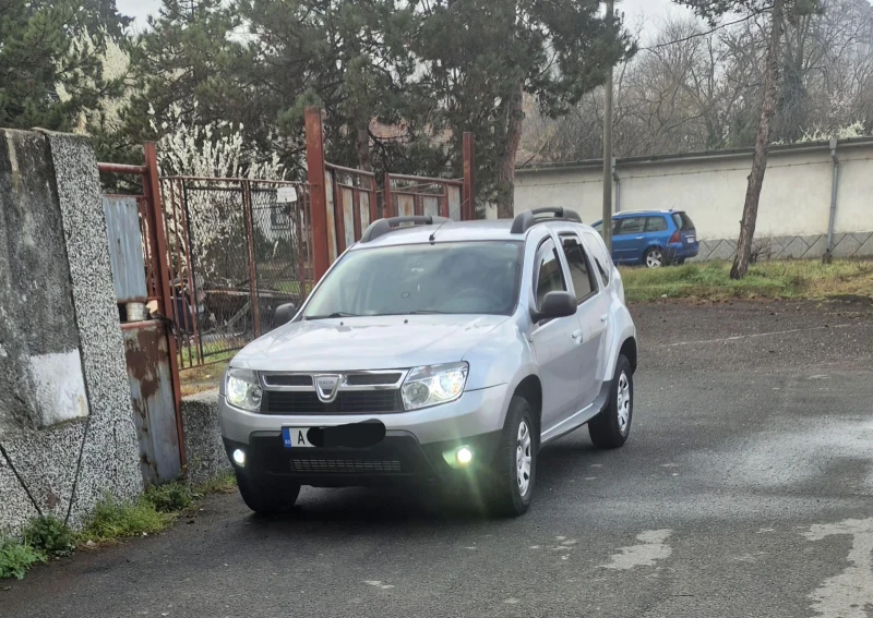 Dacia Duster, снимка 1 - Автомобили и джипове - 49544266