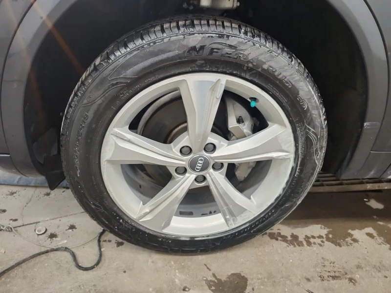 Audi Q5 * PROGRESSIV * CARFAX * PANORAMA * ПОДГРЕВИ * , снимка 17 - Автомобили и джипове - 53239729