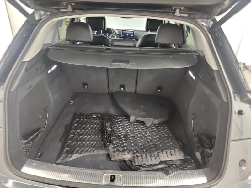 Audi Q5 * PROGRESSIV * CARFAX * PANORAMA * ПОДГРЕВИ * , снимка 16 - Автомобили и джипове - 53239729