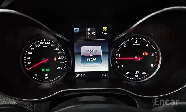 Mercedes-Benz GLC 250 D * AMG * 360 КАМЕРА * BURMESTER * ПАНОРАМА * , снимка 7 - Автомобили и джипове - 56153886