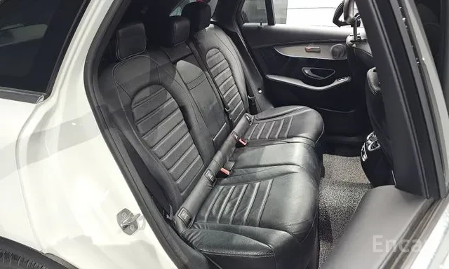 Mercedes-Benz GLC 250 D * AMG * 360 КАМЕРА * BURMESTER * ПАНОРАМА * , снимка 9 - Автомобили и джипове - 56153886