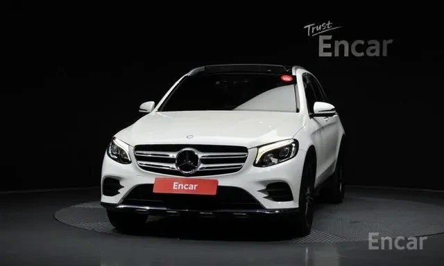Mercedes-Benz GLC 250 D * AMG * 360 КАМЕРА * BURMESTER * ПАНОРАМА * , снимка 2 - Автомобили и джипове - 56153886