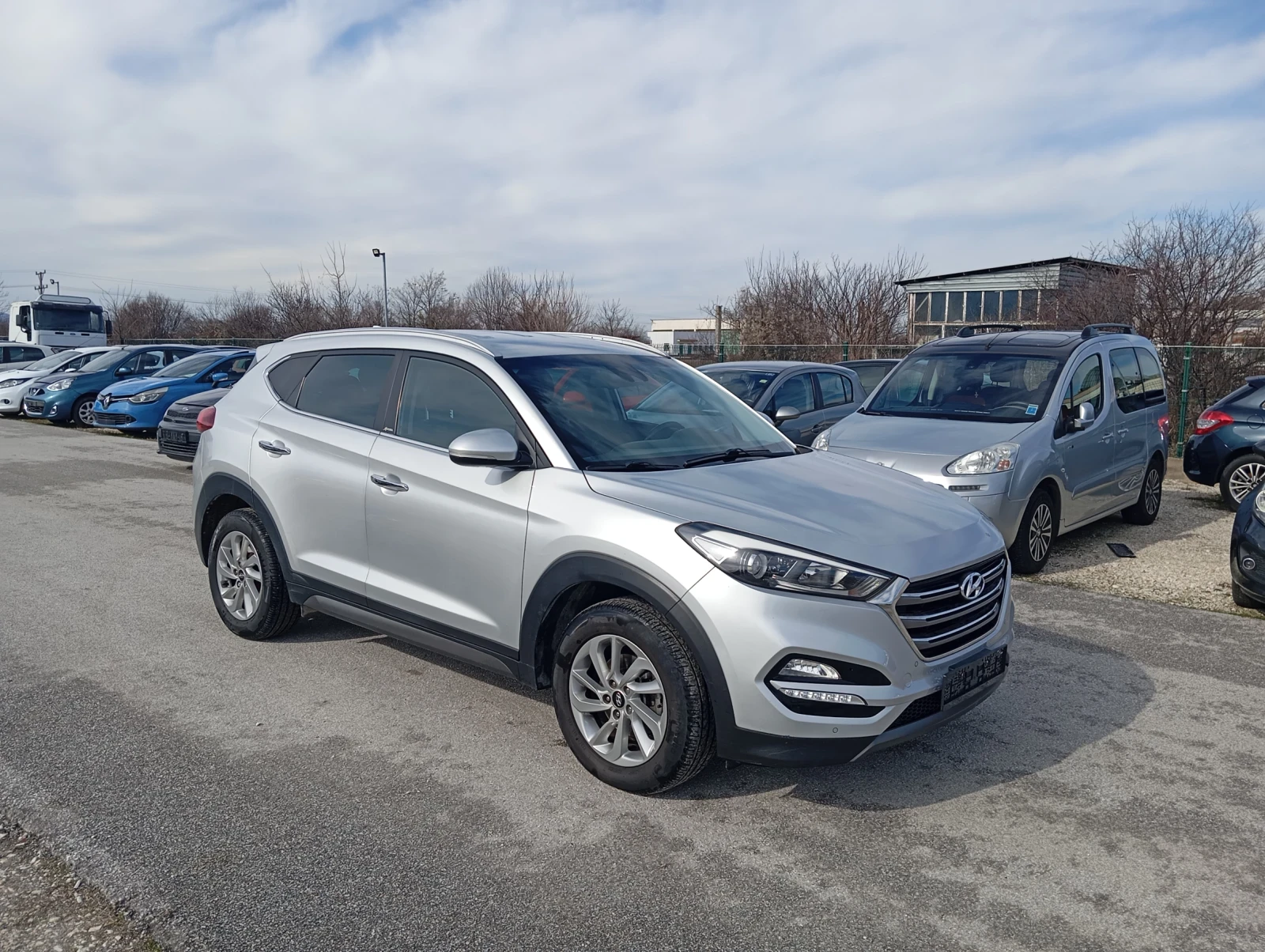 Hyundai Tucson 2.0 4?4 - изображение 6