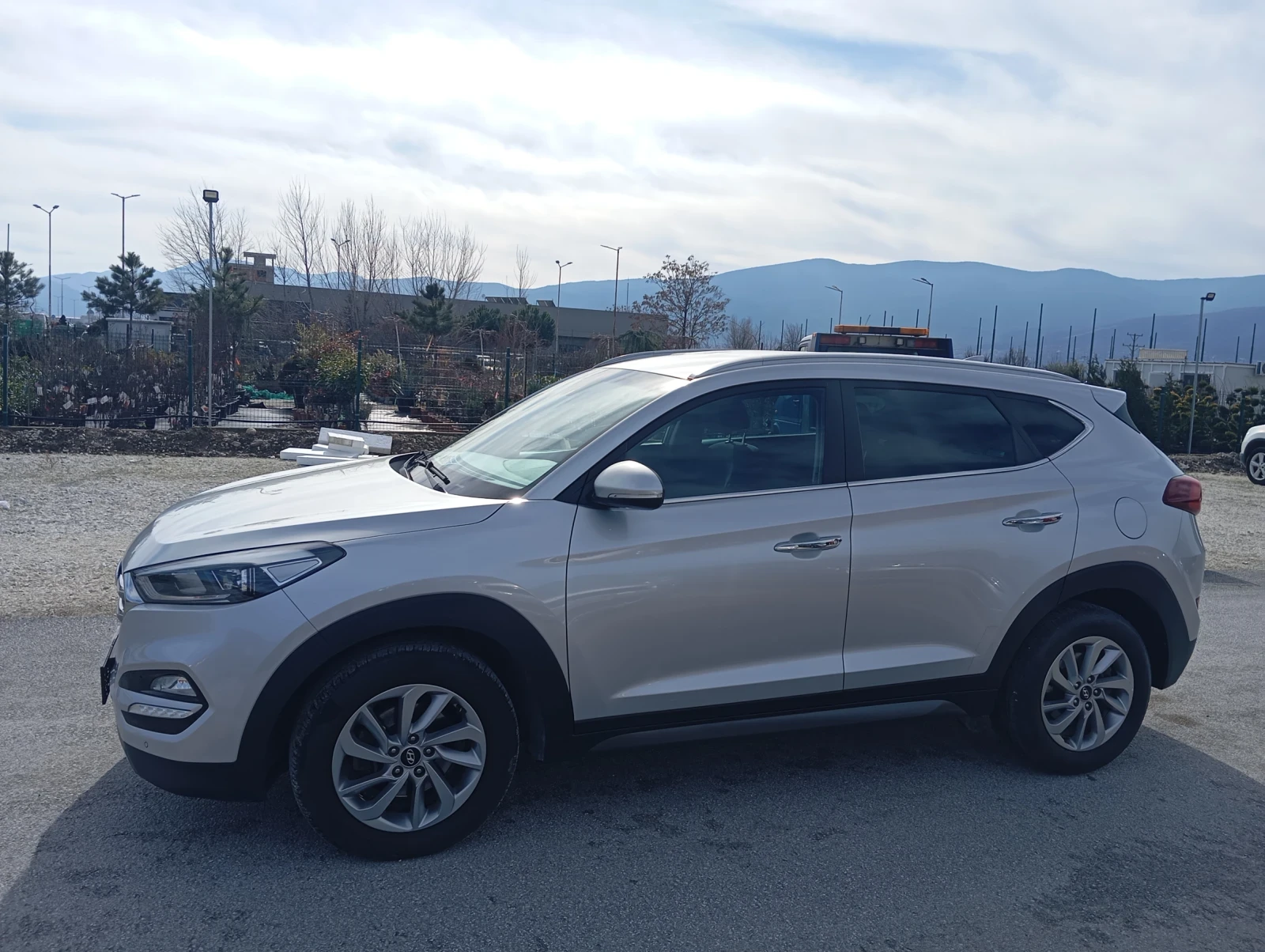 Hyundai Tucson 2.0 4?4 - изображение 9