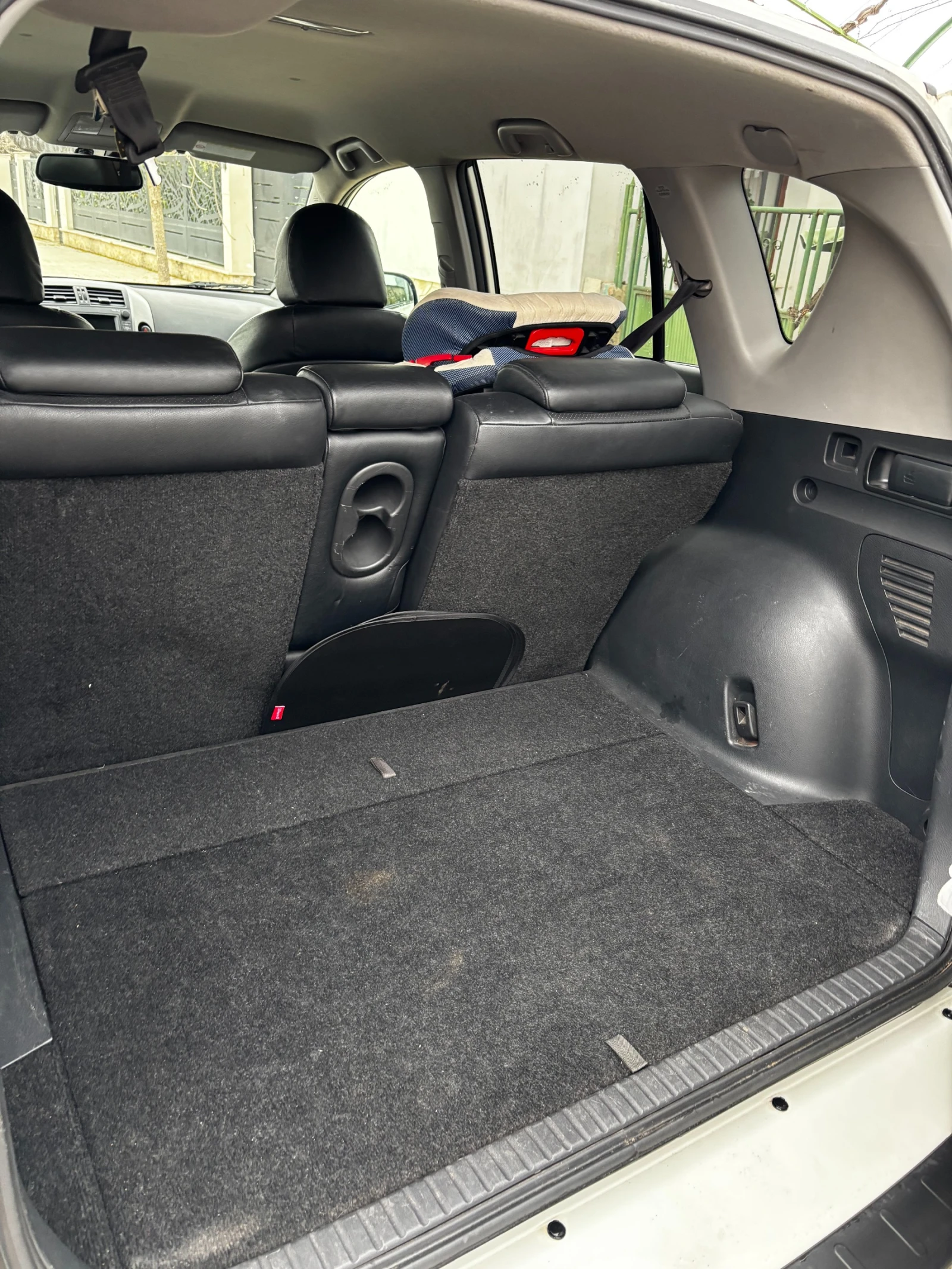 Toyota Rav4, снимка 6 - Автомобили и джипове - 53939336